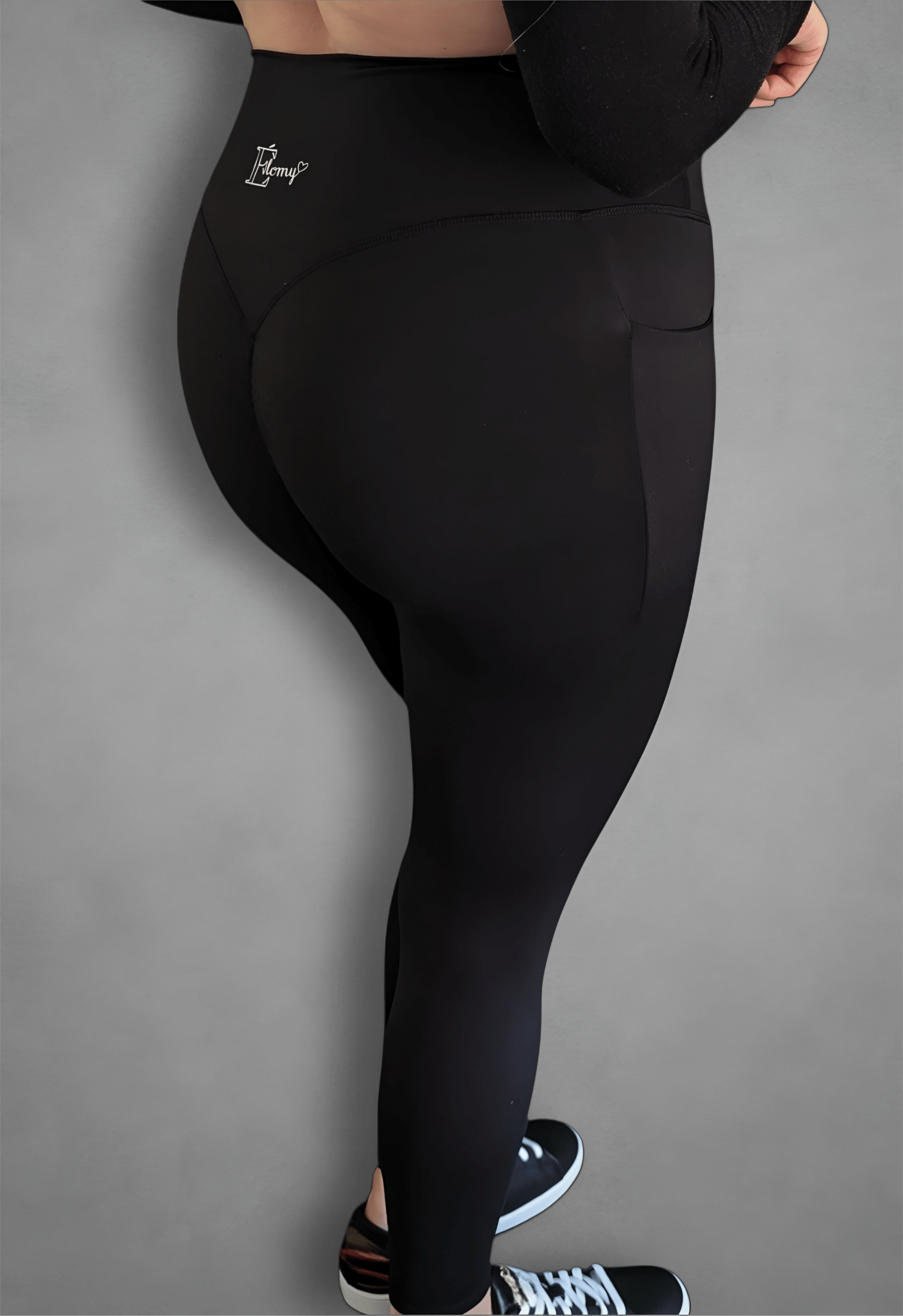 28" Legging Noir Sculptant (Scrunch Butt) avec Poche Latérale et intérieur - Élomy